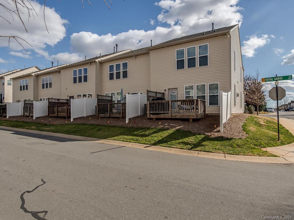 6252 Rockefeller Lane Charlotte, NC 28210 - Photo 19 of 22 Gallery Image 19