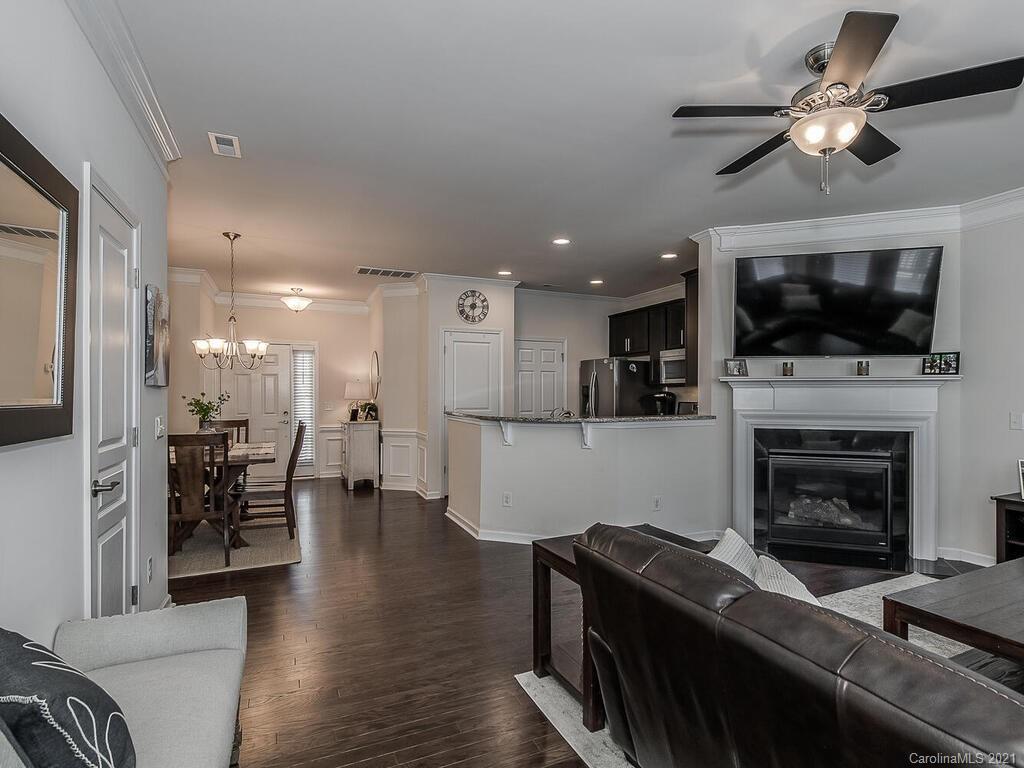 6252 Rockefeller Lane Charlotte, NC 28210 - Photo 9 of 22 Gallery Image 9