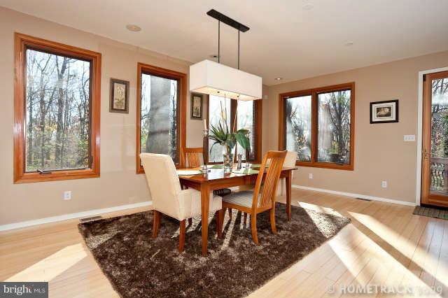 2011 Skyline Road Baltimore, MD 21204 - Photo 3 of 29 Dining Room