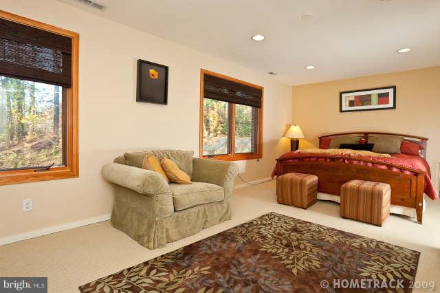 2011 Skyline Road Baltimore, MD 21204 - Photo 23 of 29 Bath (Master)