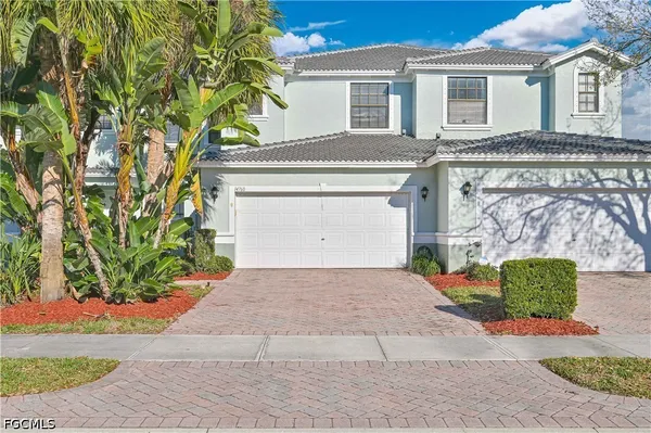 $2,695 | 14760 Pinnacle Place, Unit 66, Naples, FL 34119