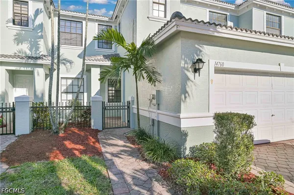 $2,695 | 14760 Pinnacle Place, Unit 66, Naples, FL 34119