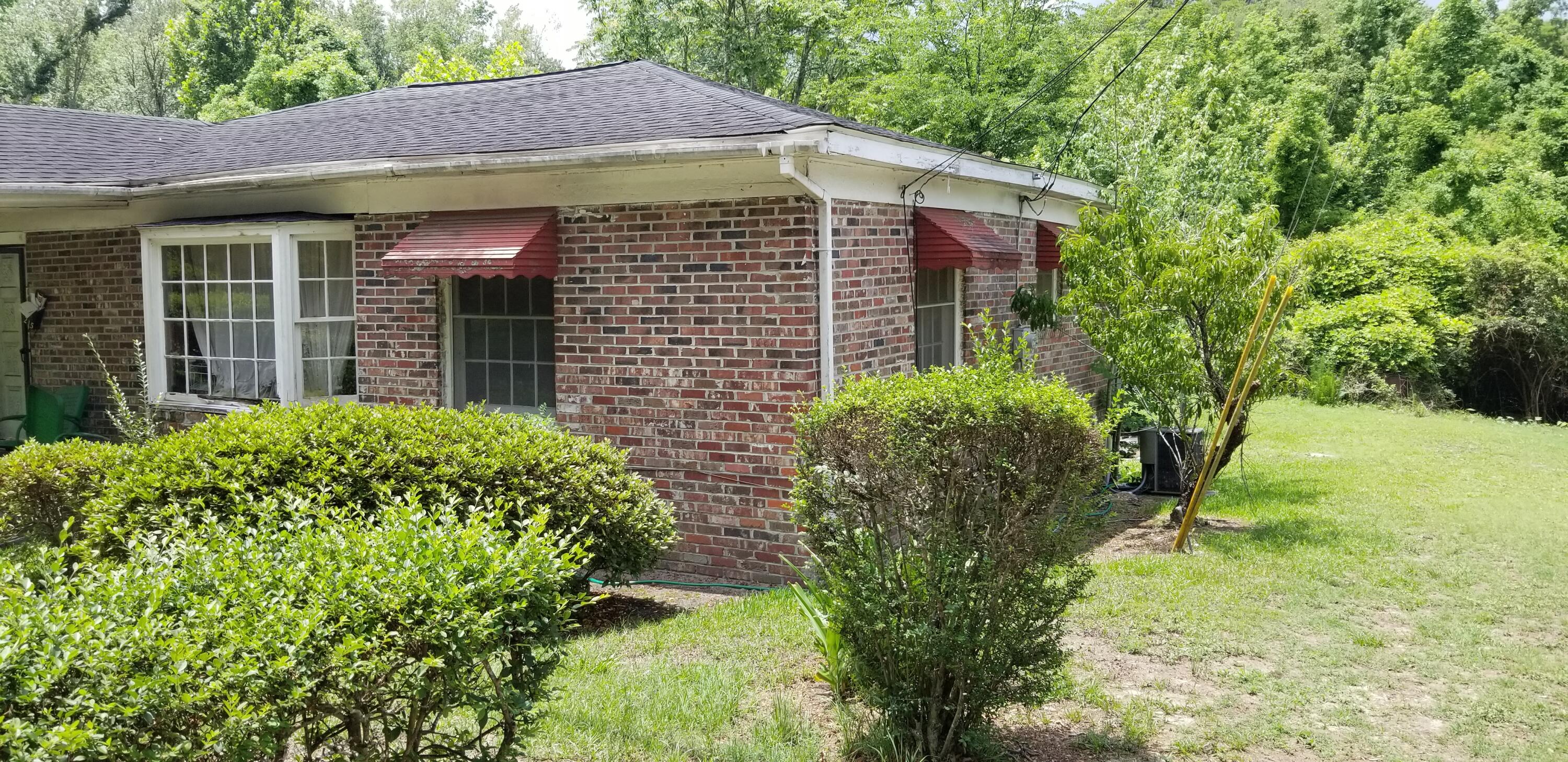 215 Colleton Loop Walterboro, SC 29488 - Photo 8 of 11 20260527_125515
