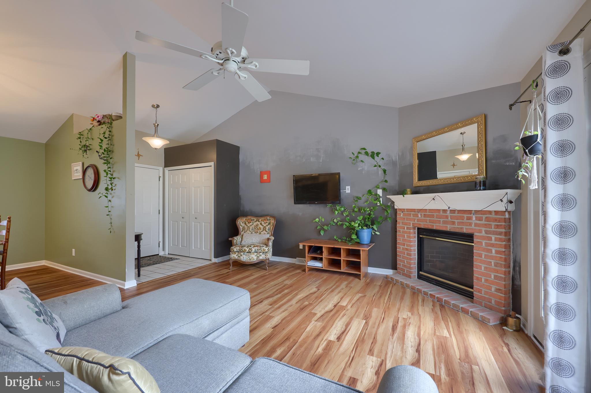 620 Wallingford Road Lititz, PA 17543 - Photo 6 of 30 Living Room