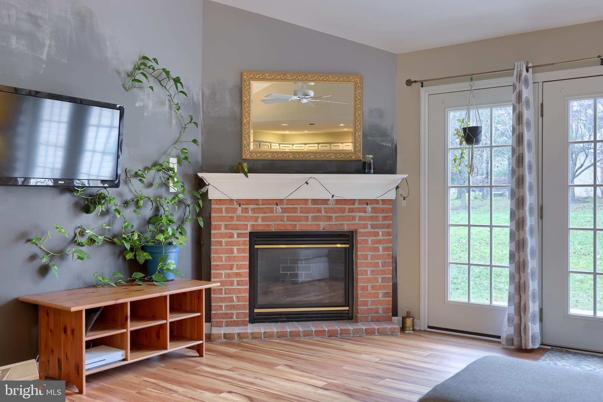 620 Wallingford Road Lititz, PA 17543 - Photo 8 of 30 Gas Fireplace