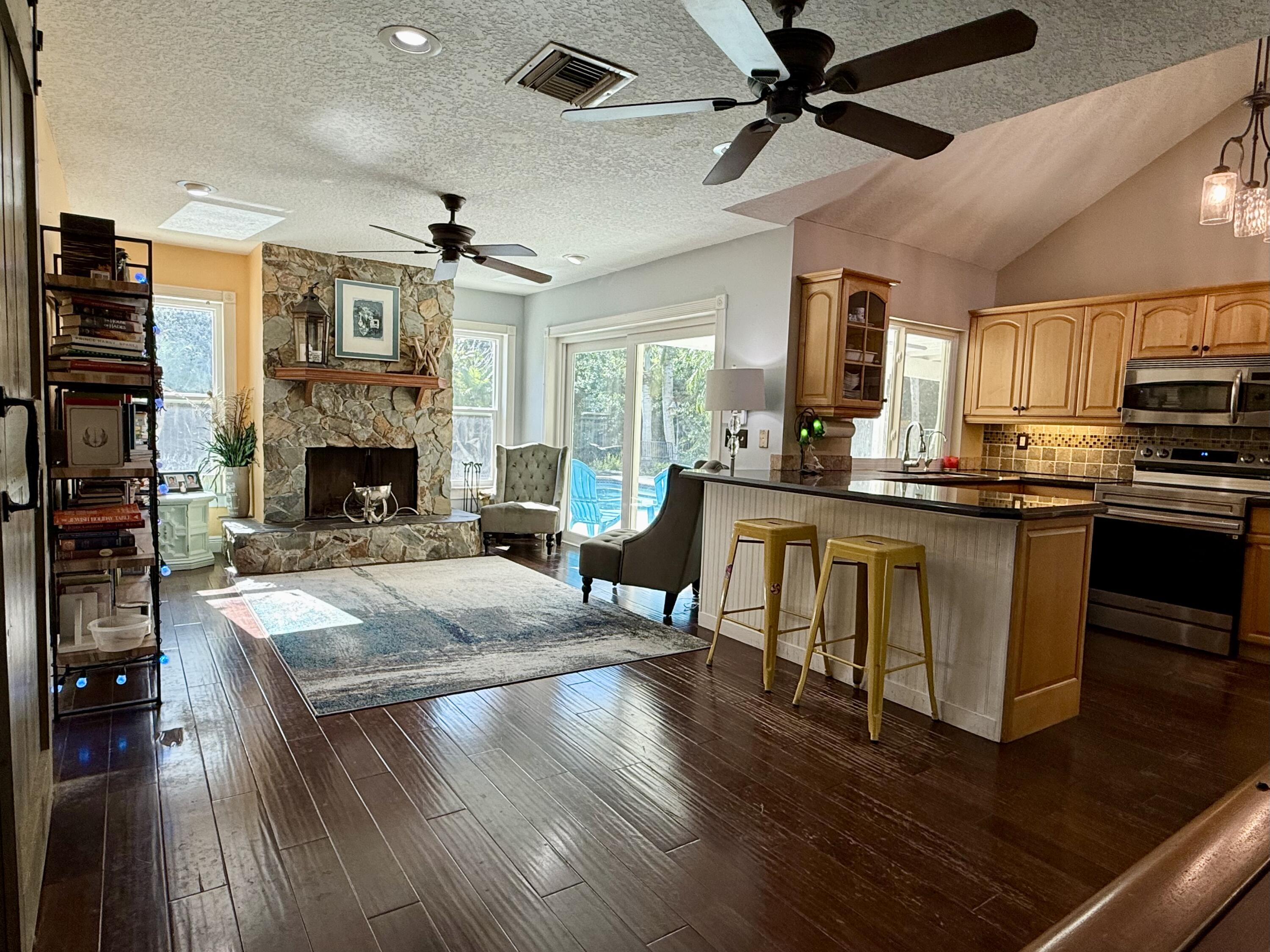 17375 173rd Road North Jupiter, FL 33478 - Photo 13 of 77 FAMILY