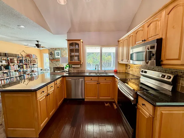 $975,000 | 17375 173rd Road North, Jupiter, FL 33478