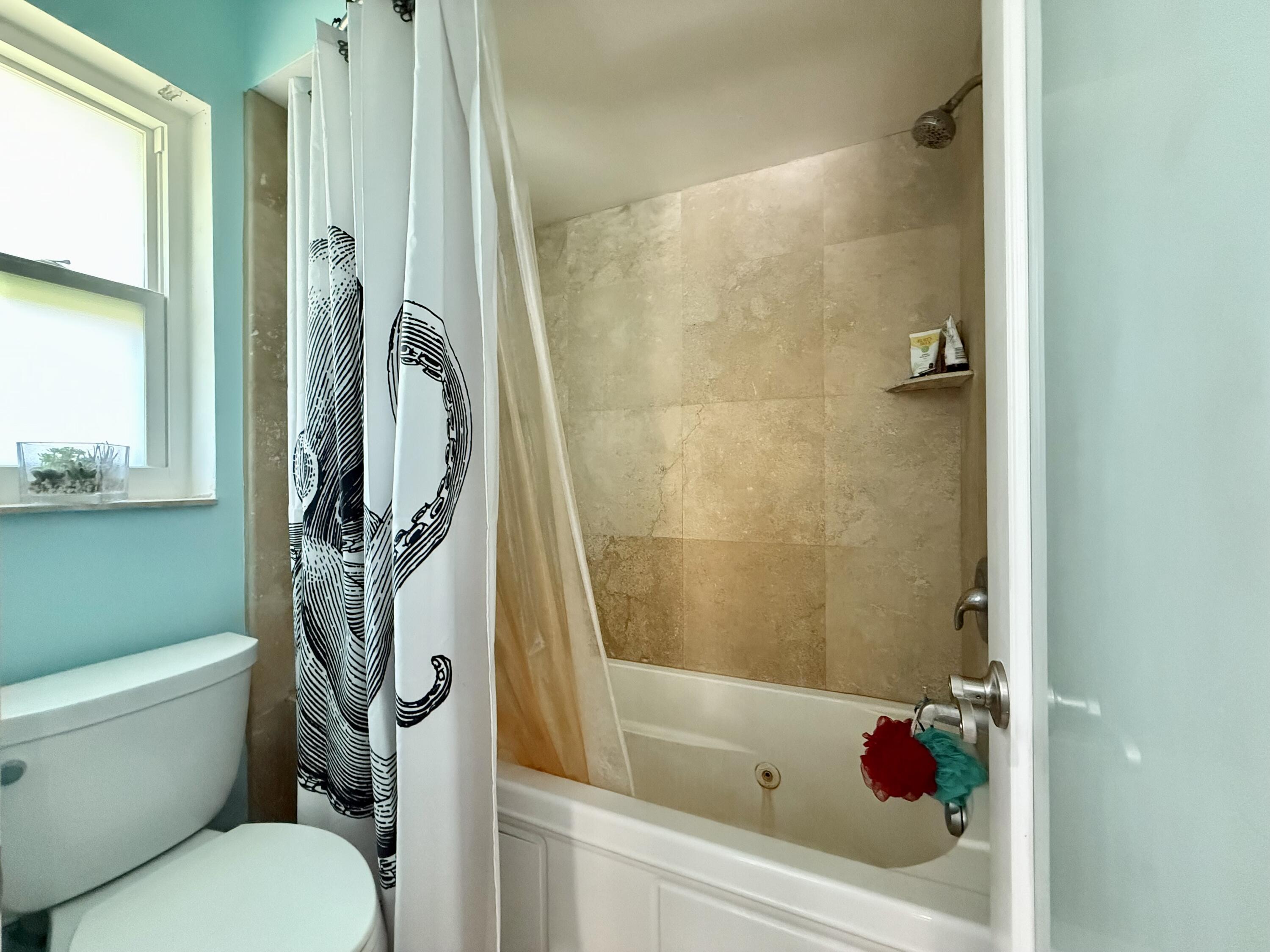 17375 173rd Road North Jupiter, FL 33478 - Photo 41 of 77 BATHRM 1