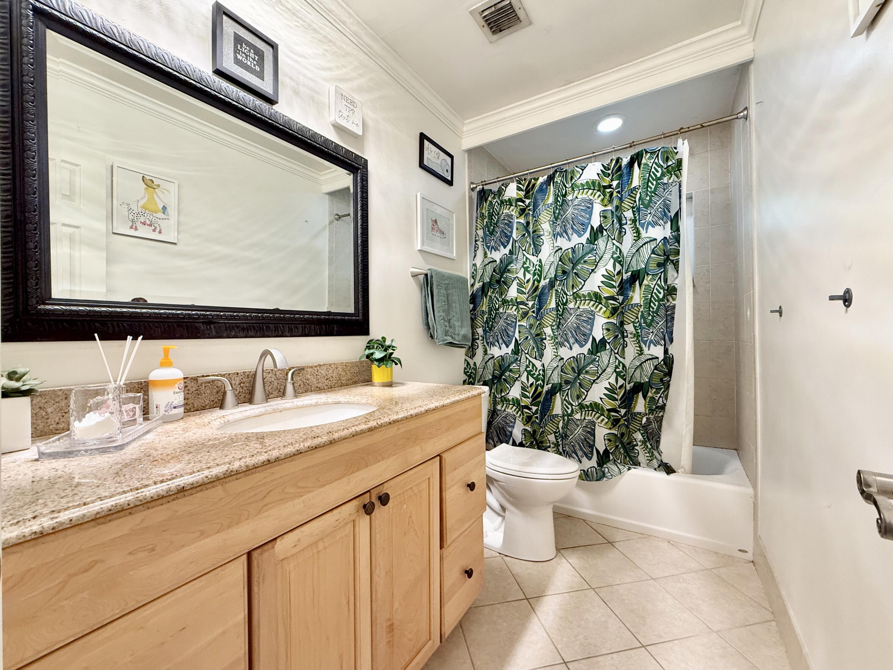 17375 173rd Road North Jupiter, FL 33478 - Photo 49 of 77 BATHRM 2