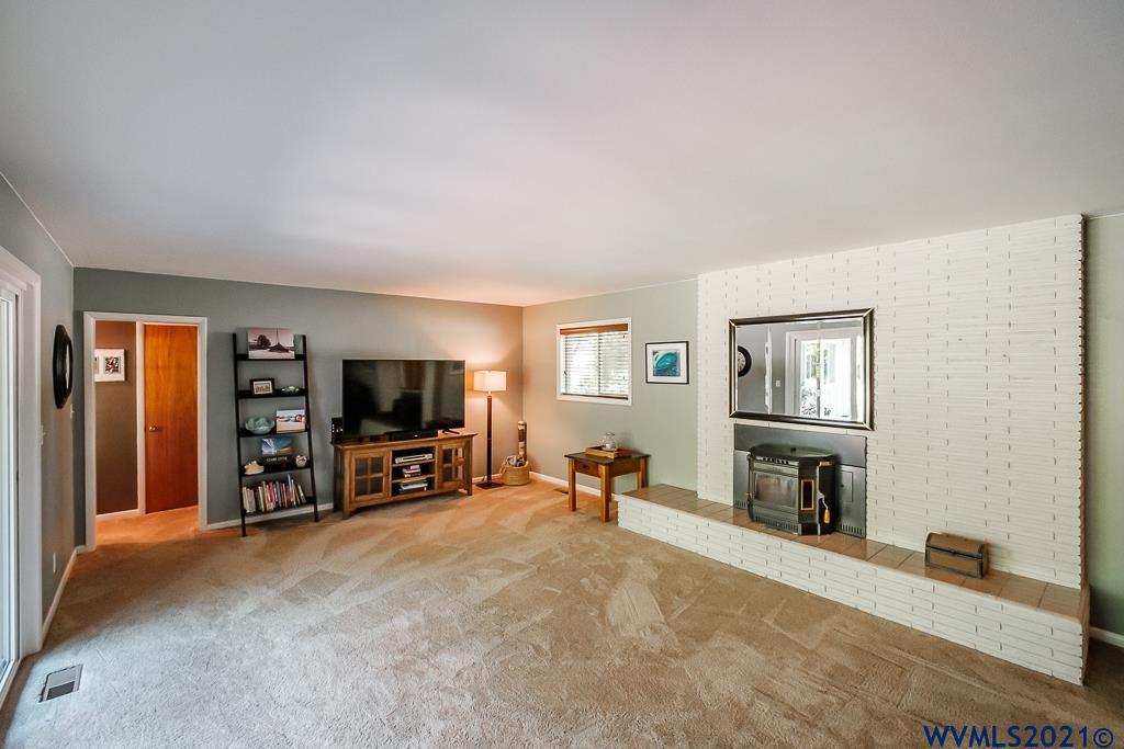 3410 Takena Street Southwest Albany, OR 97321 - Photo 5 of 40 Gallery Image 5