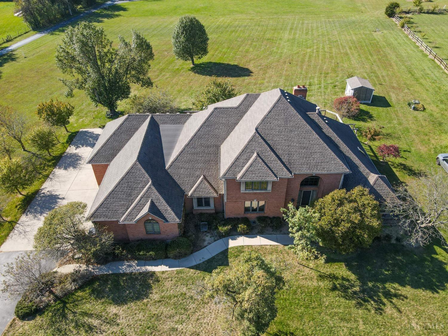 9153 Yankee Road Springboro, OH 45066 - Photo 6 of 70 Gallery Image 6