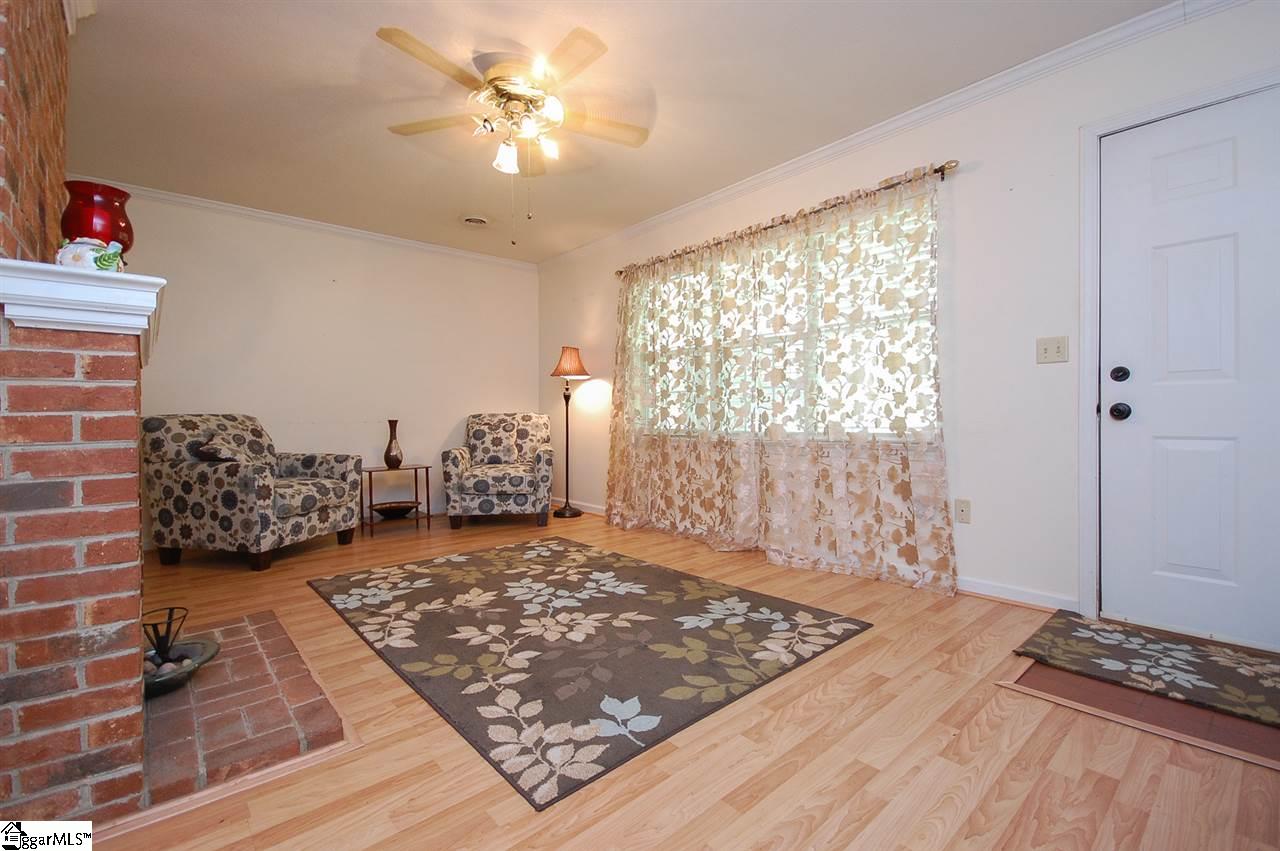 119 Spring Lake Road Piedmont, SC 29673 - Photo 4 of 27 Gallery Image 4
