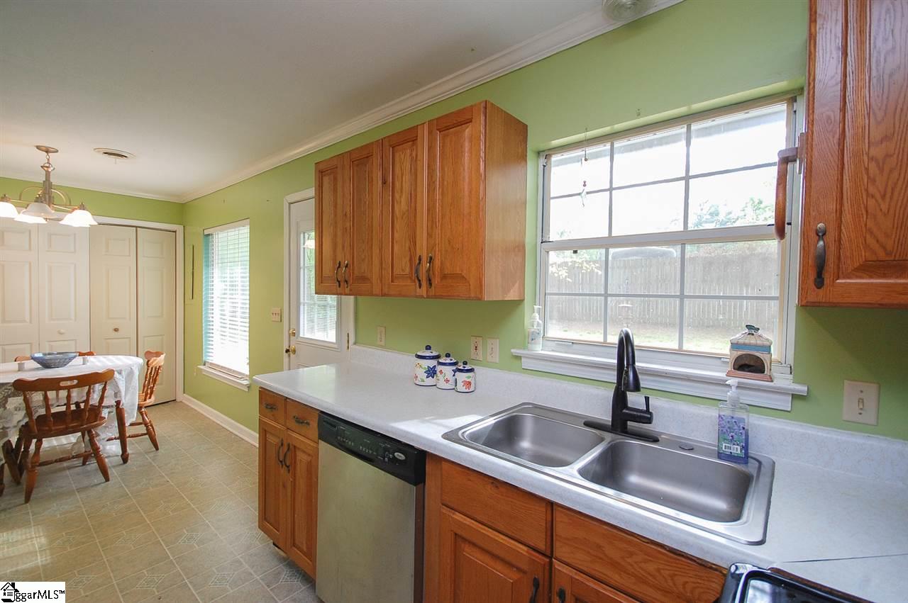 119 Spring Lake Road Piedmont, SC 29673 - Photo 6 of 27 Gallery Image 6