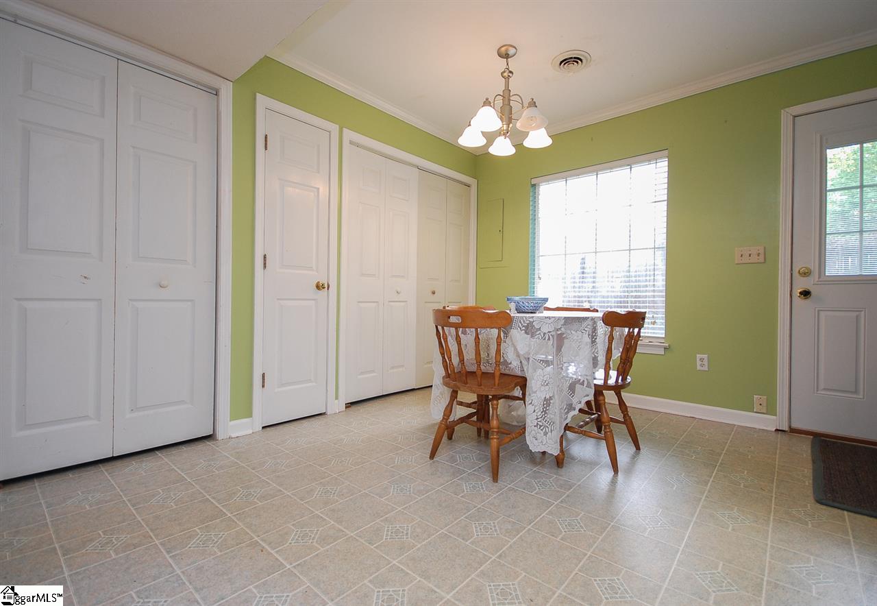 119 Spring Lake Road Piedmont, SC 29673 - Photo 10 of 27 Gallery Image 10