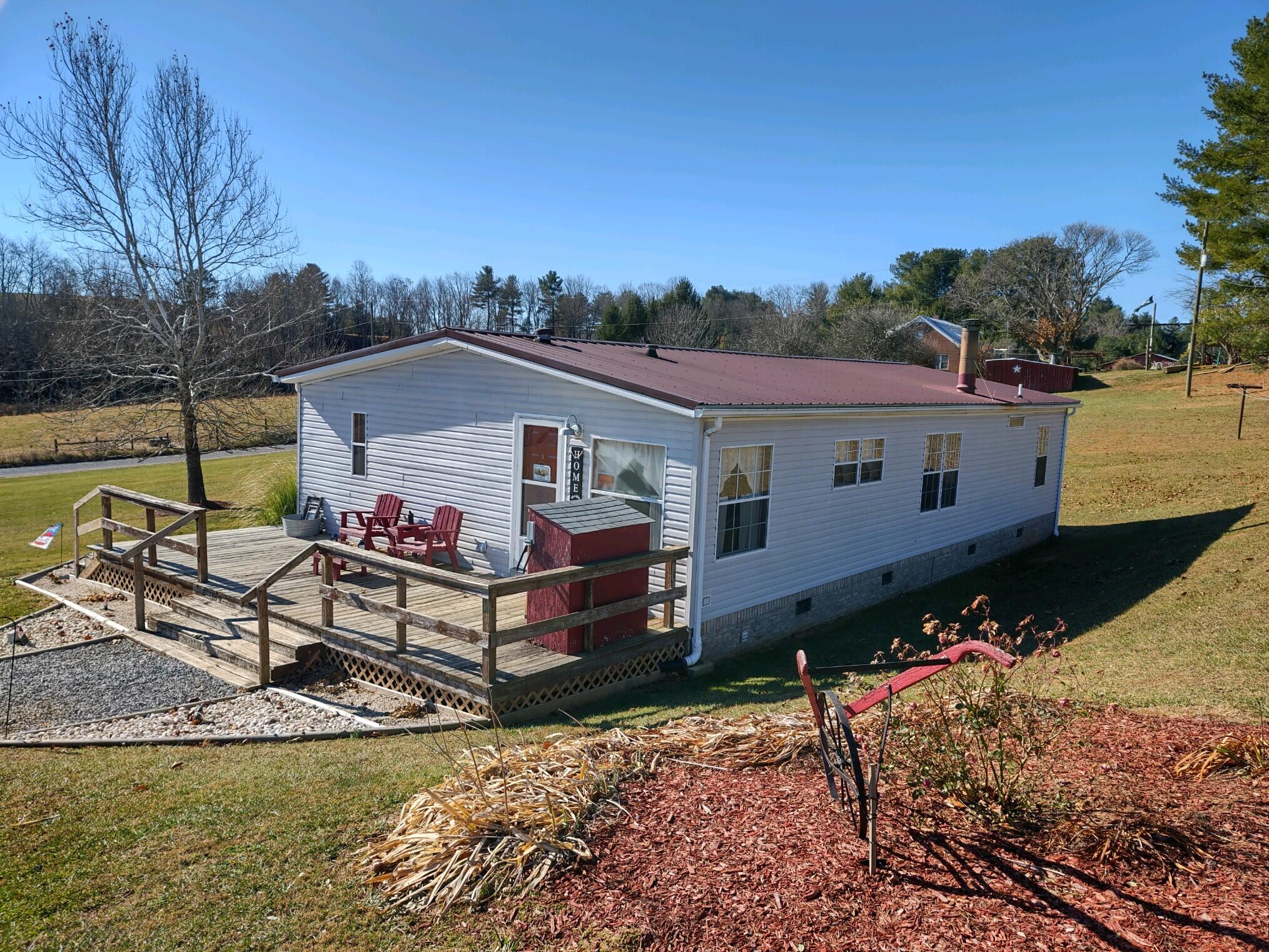 231 Huckleberry Road Northwest Floyd, VA 24091 - Photo 3 of 23 IMG_20211212_114335283_HDR