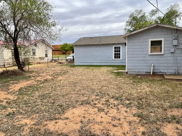 $799 | 2414 Baylor Street, Lubbock, TX 79415