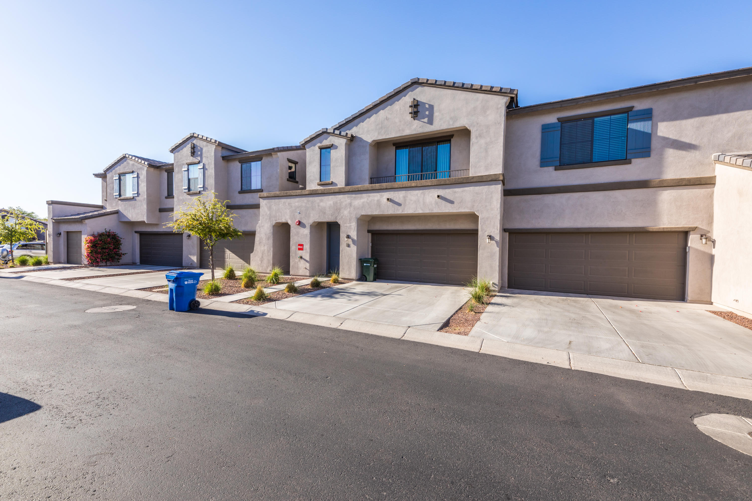 3900 East Baseline Road, Unit 111 Phoenix, AZ 85042 - Photo 9 of 31 2 Car garage