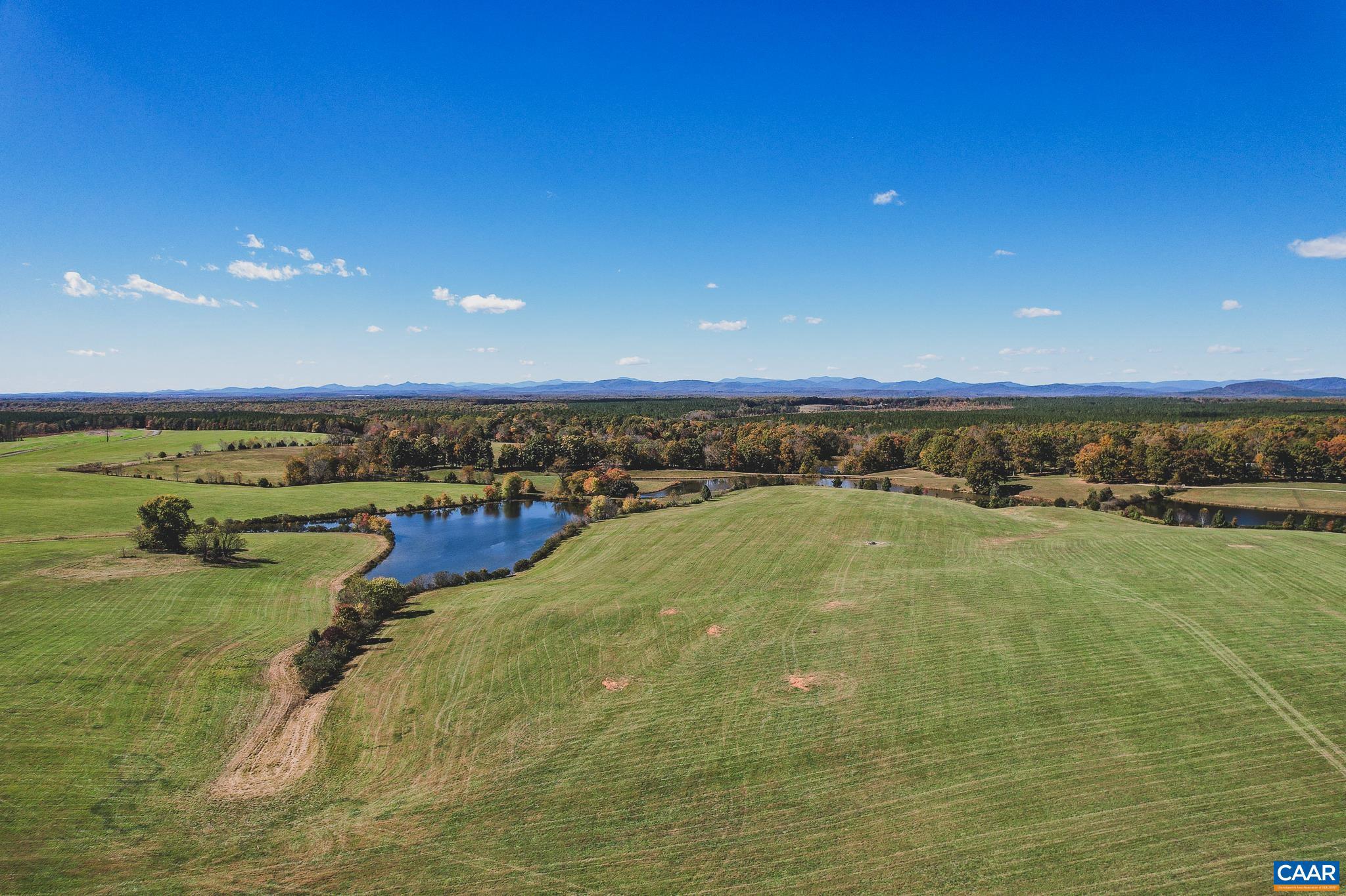 Tbd Rolling Road South, Unit 20 Scottsville, VA 24590 - Photo 6 of 28 a view of a water with an outdoor space