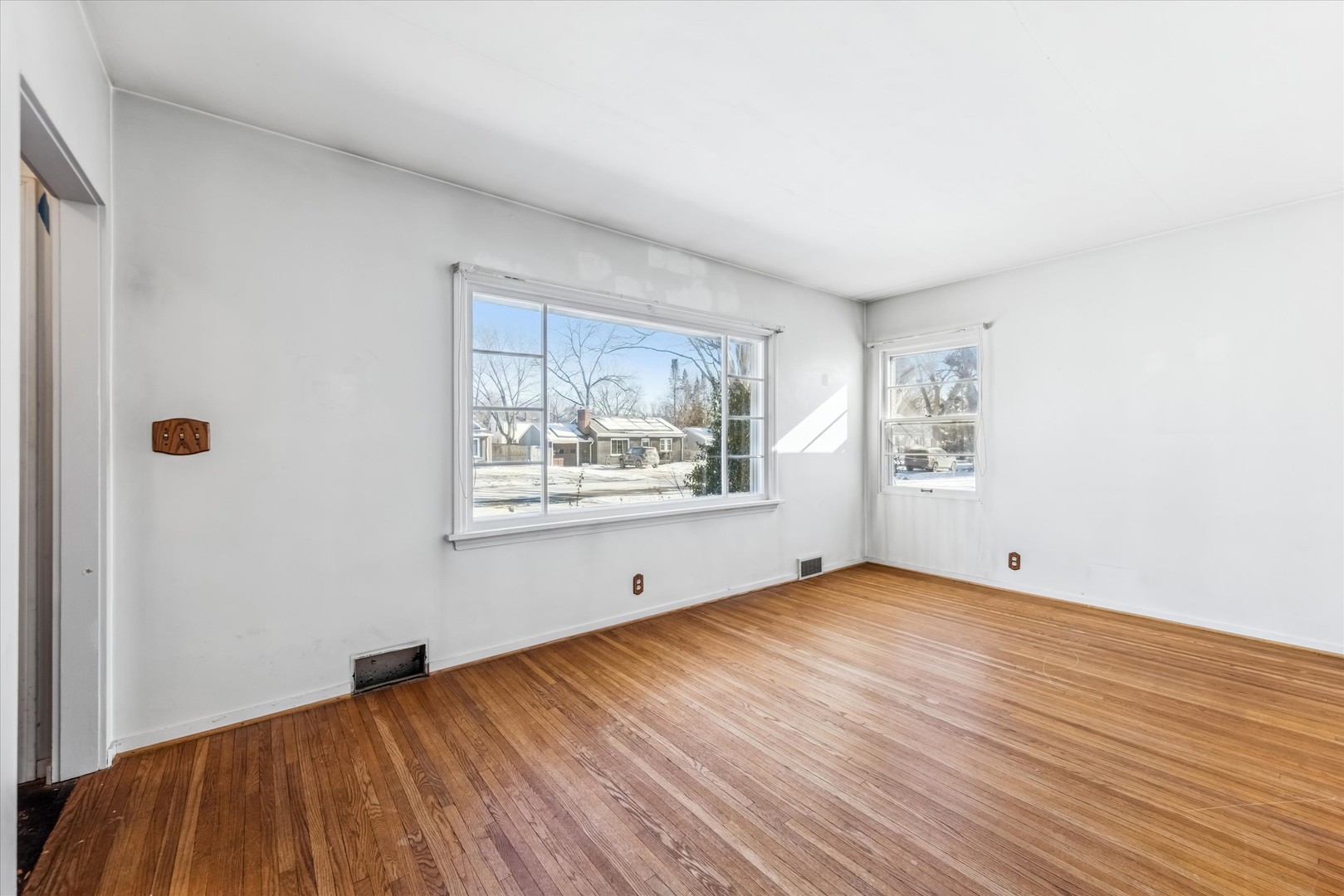 139 South Rosedale Avenue Aurora, IL 60506 - Photo 4 of 19