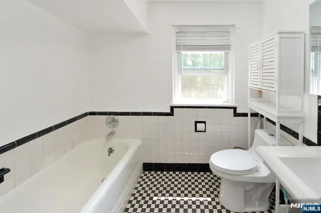 $649,000 | 710 Ramapo Road, Teaneck, NJ 07666