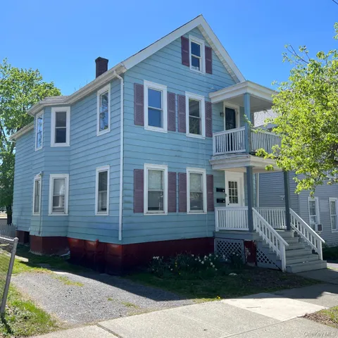 $1,800 | 18 Franklin Street, Unit 2, Poughkeepsie, NY 12601
