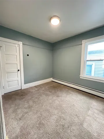 $1,800 | 18 Franklin Street, Unit 2, Poughkeepsie, NY 12601