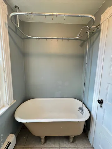 $1,800 | 18 Franklin Street, Unit 2, Poughkeepsie, NY 12601