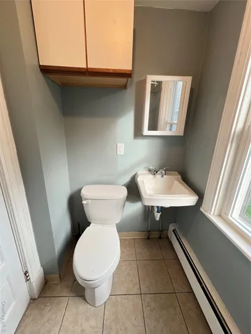 $1,800 | 18 Franklin Street, Unit 2, Poughkeepsie, NY 12601