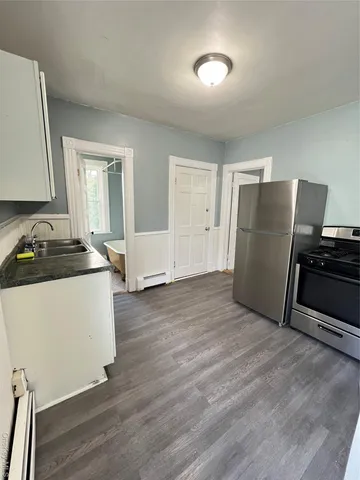 $1,800 | 18 Franklin Street, Unit 2, Poughkeepsie, NY 12601
