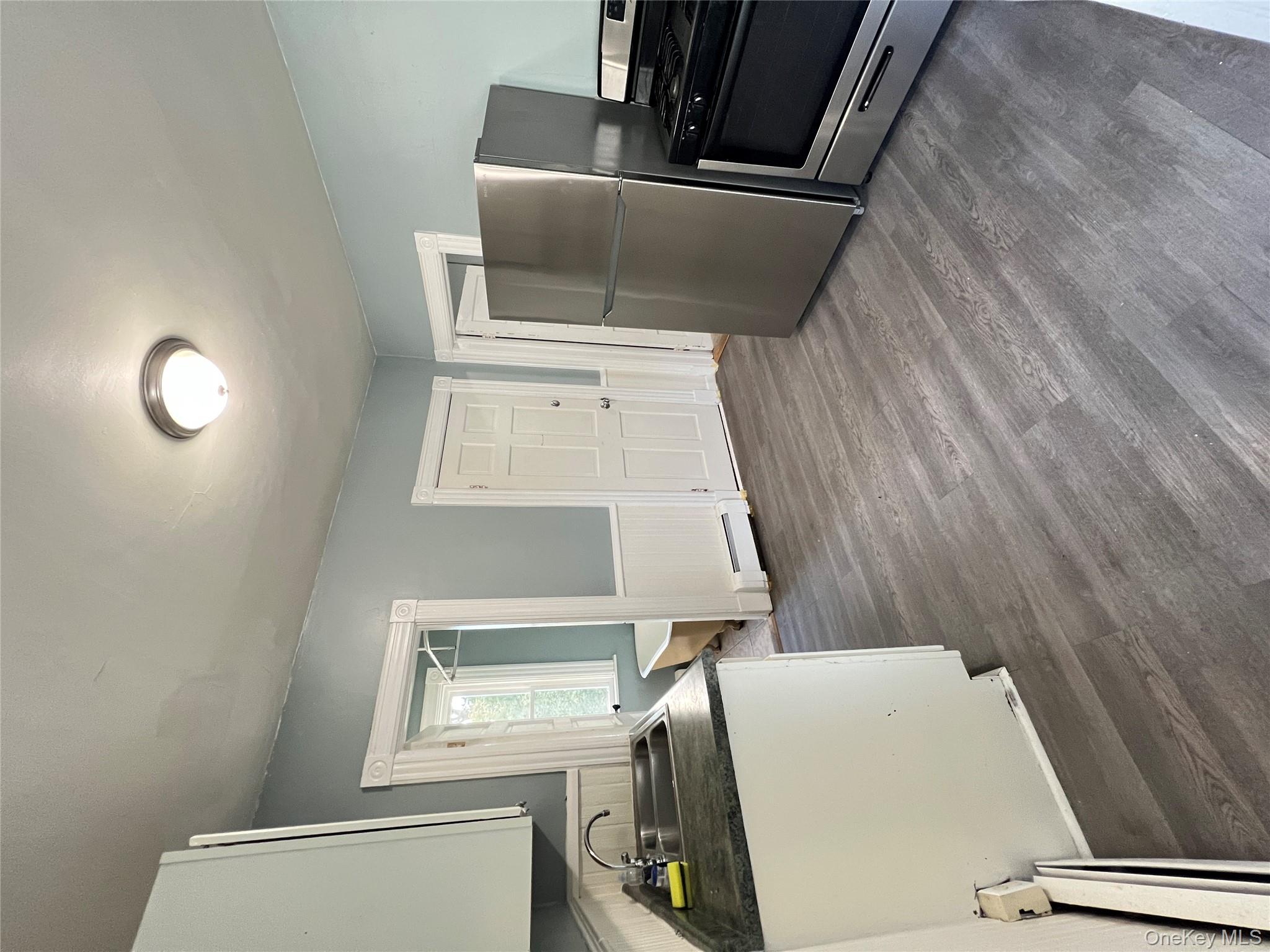 18 Franklin Street, Unit 2 Poughkeepsie, NY 12601 - Photo 2 of 14 Kitchen