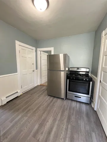 $1,800 | 18 Franklin Street, Unit 2, Poughkeepsie, NY 12601