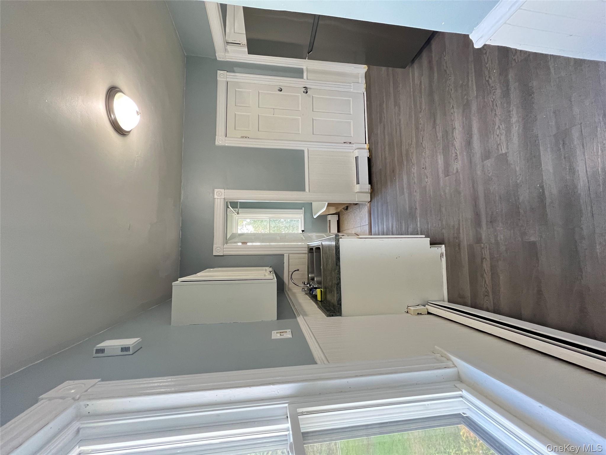 18 Franklin Street, Unit 2 Poughkeepsie, NY 12601 - Photo 4 of 14 Kitchen