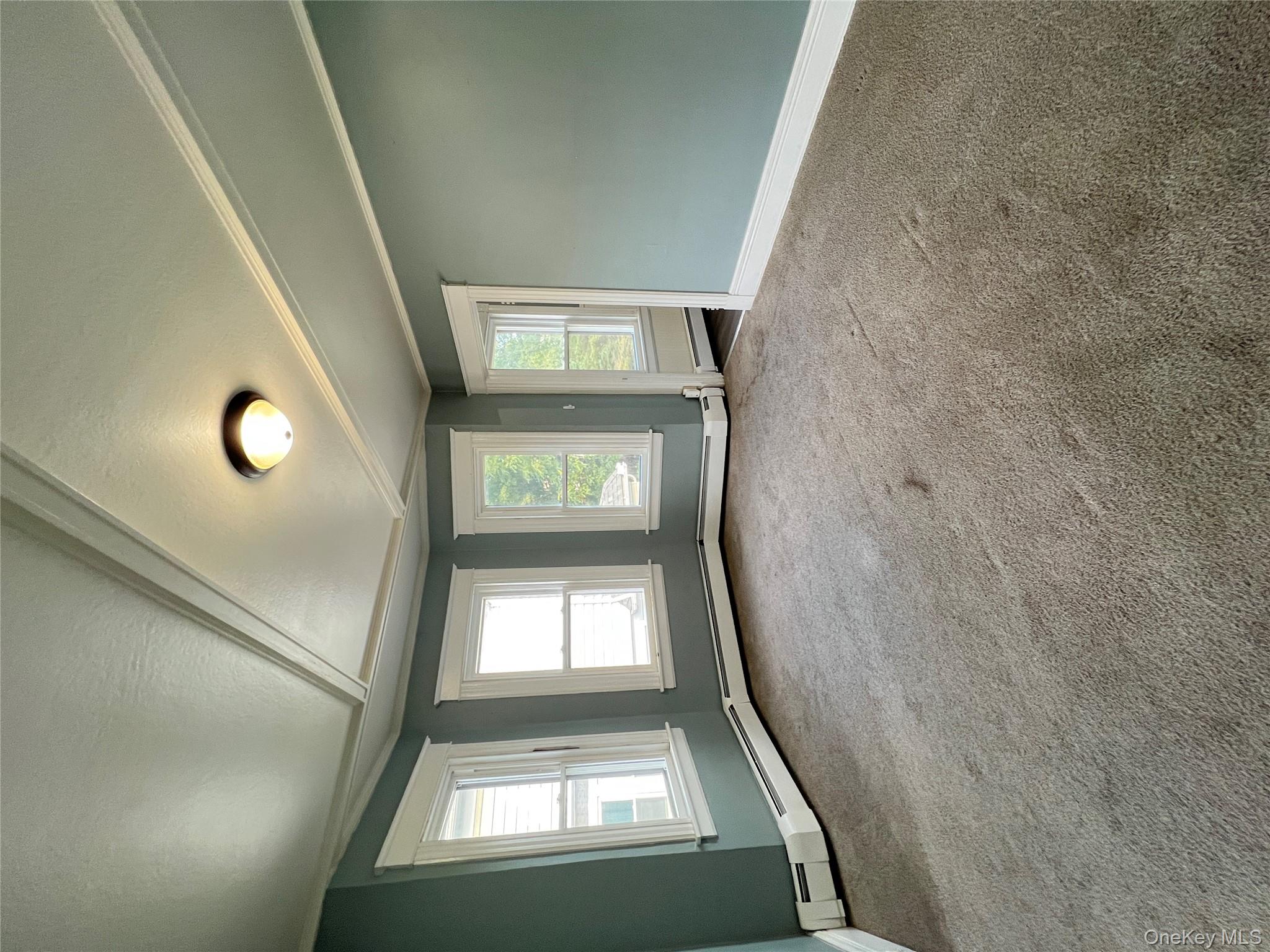 18 Franklin Street, Unit 2 Poughkeepsie, NY 12601 - Photo 6 of 14 Dining room