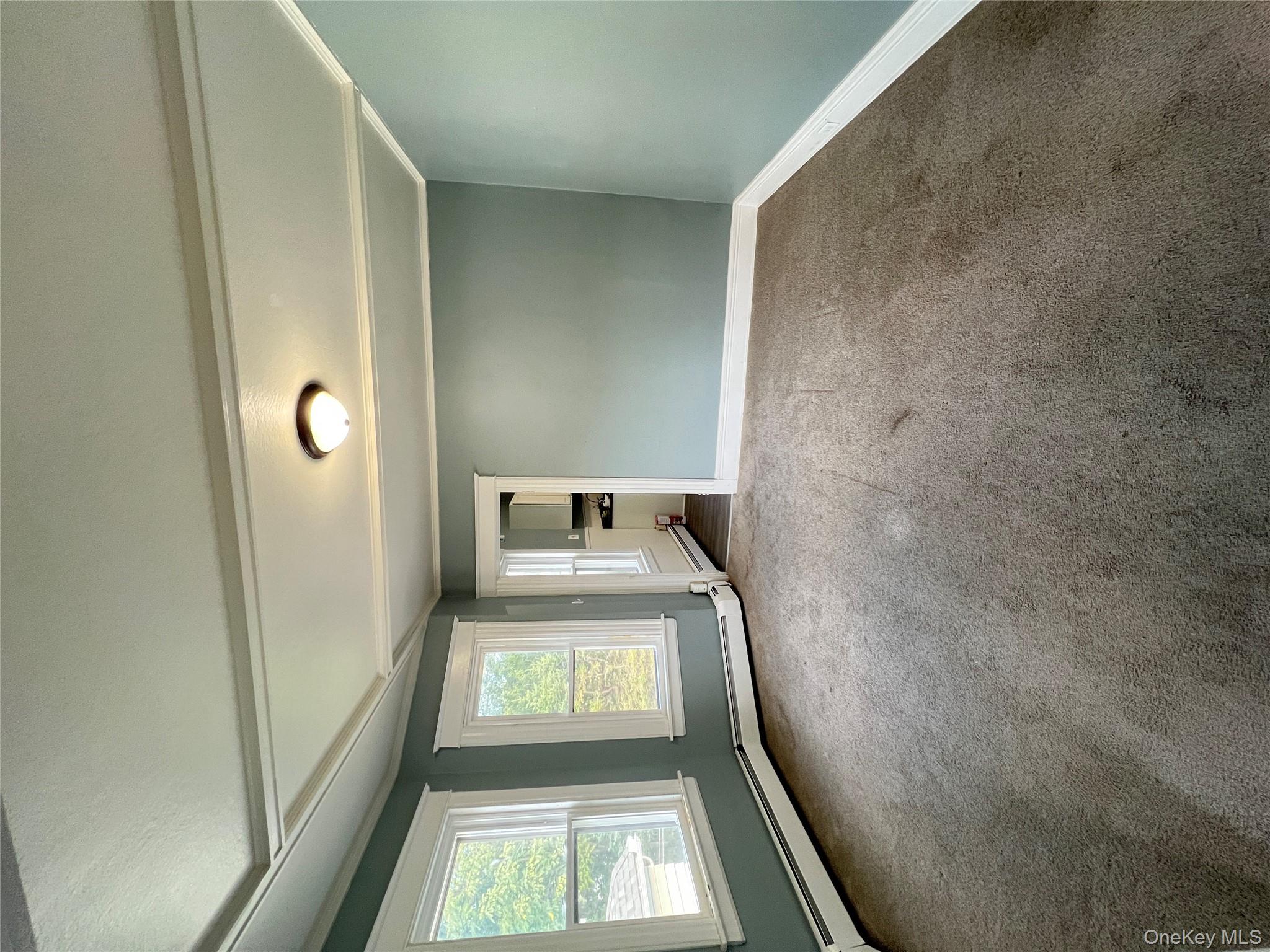 18 Franklin Street, Unit 2 Poughkeepsie, NY 12601 - Photo 7 of 14 Dining room