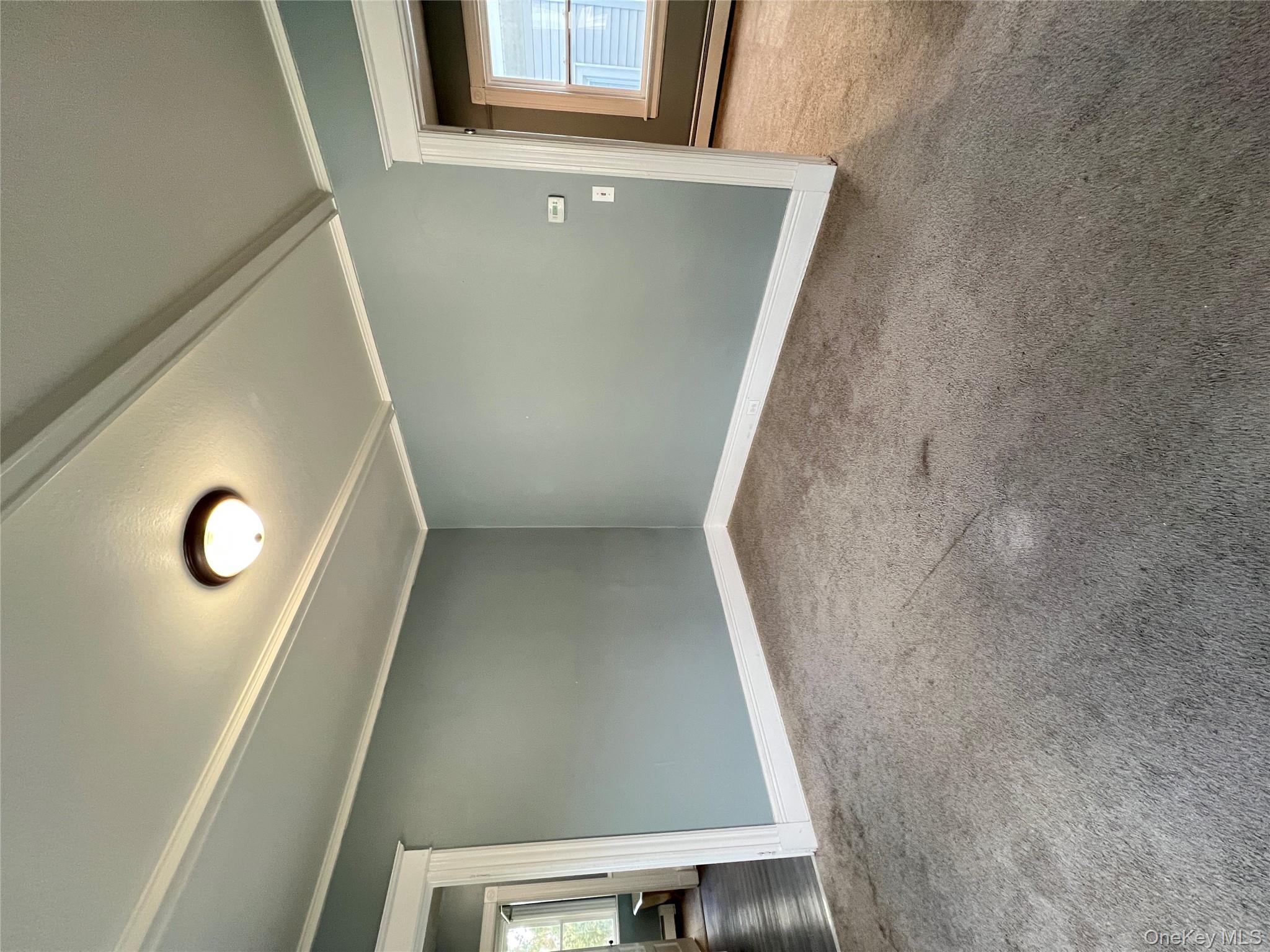 18 Franklin Street, Unit 2 Poughkeepsie, NY 12601 - Photo 8 of 14 Dining room