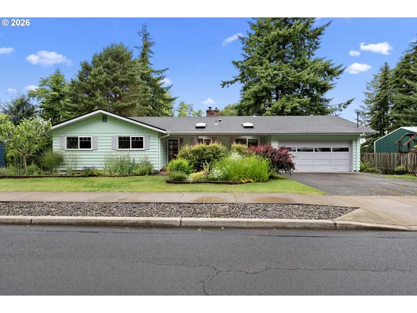 $635,000 | 4650 Cedar Street, Astoria, OR 97103