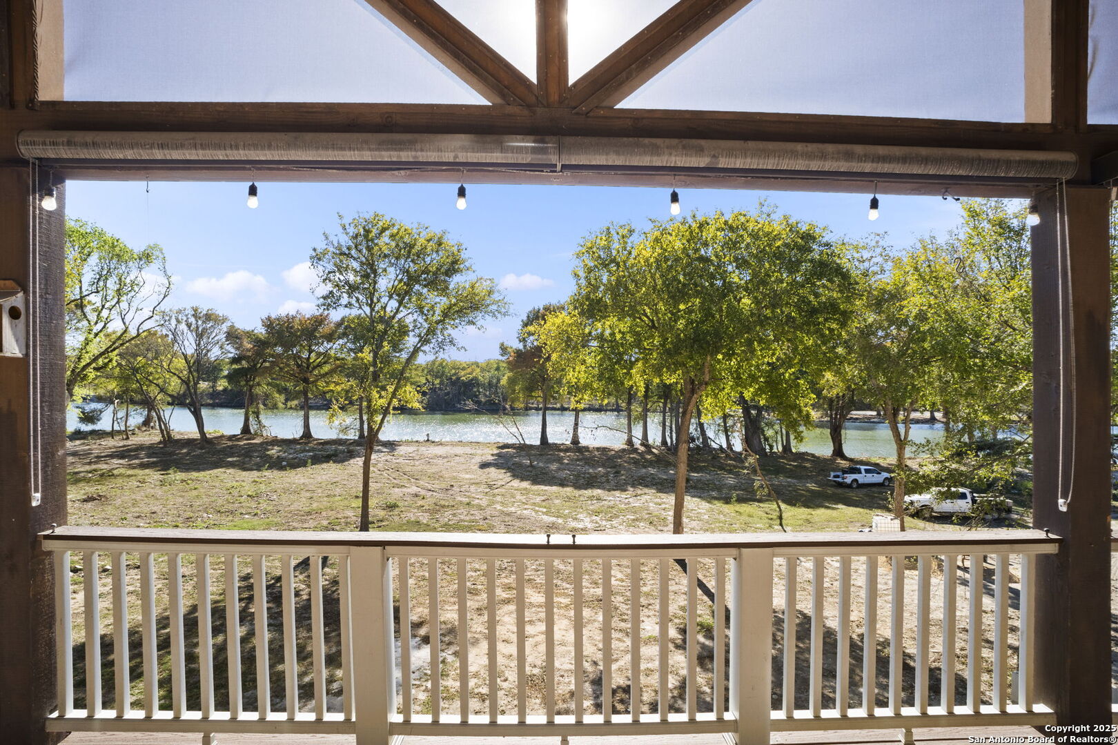 3615 Riverside Drive Kerrville, TX 78028 - Photo 3 of 50