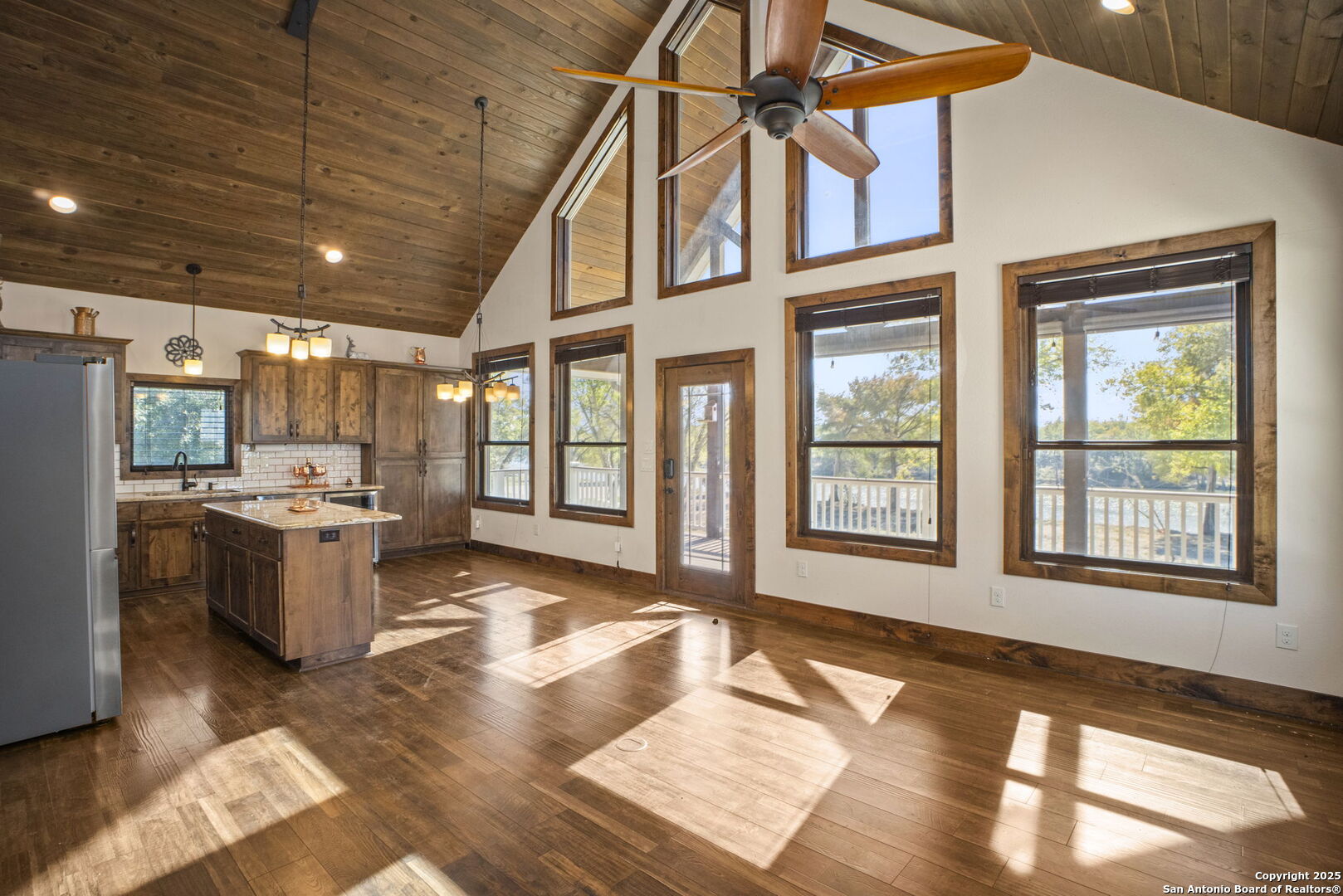 3615 Riverside Drive Kerrville, TX 78028 - Photo 8 of 50 a view of an entryway with kitchen