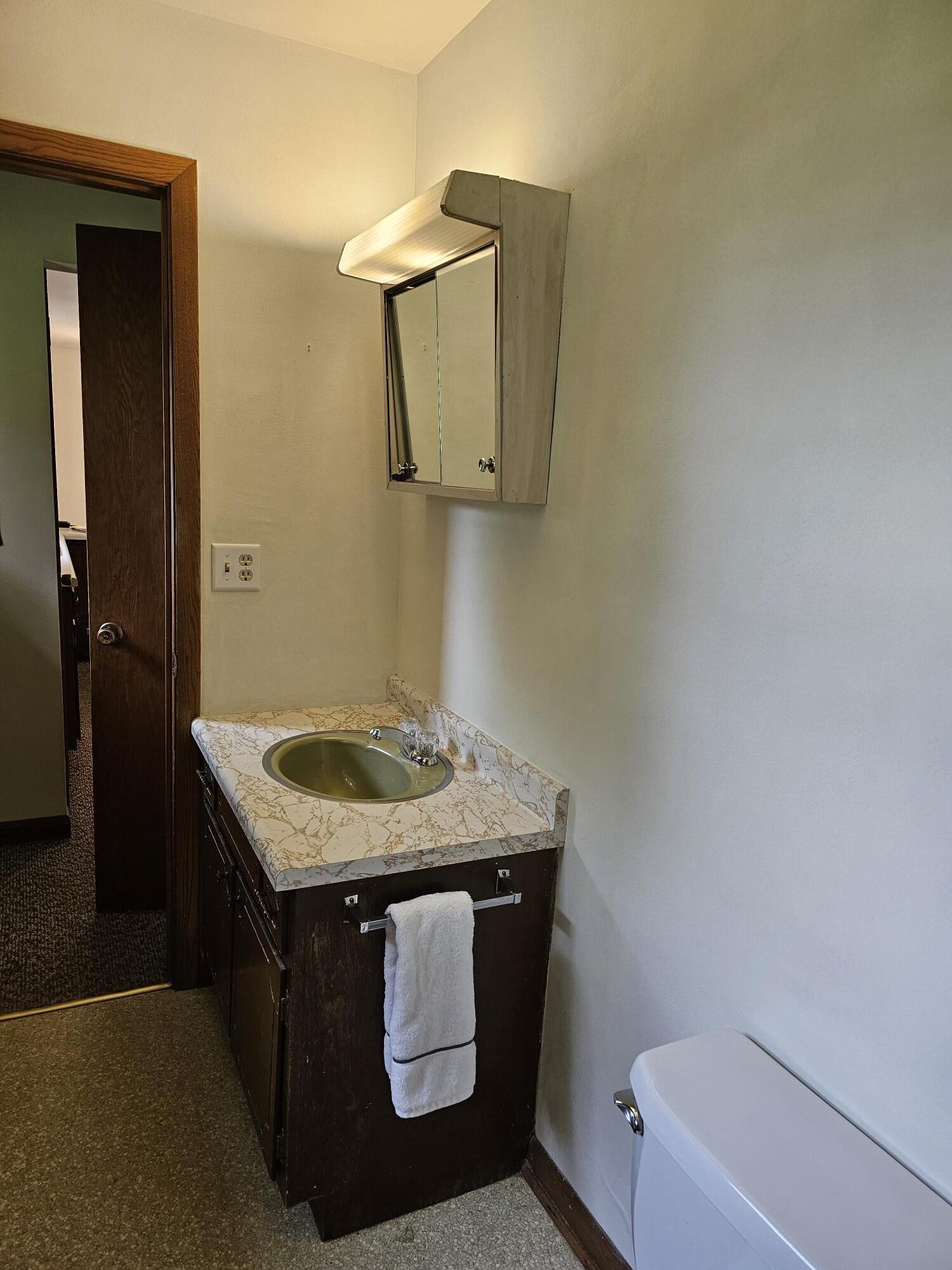 W8048 County Rd ZB Onalaska, WI 54650 - Photo 11 of 30 112 Half Bath 2