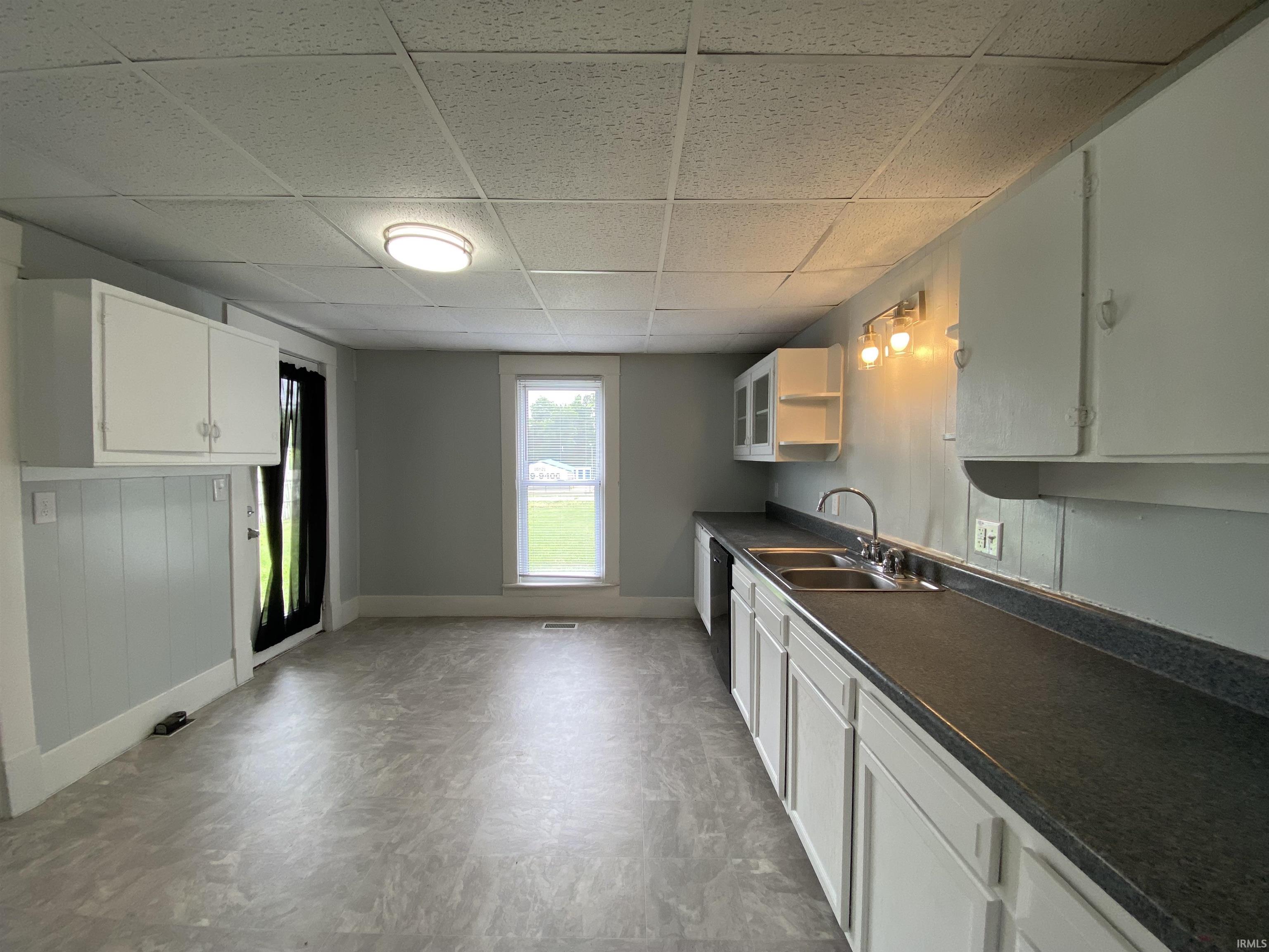 1608 9th Street Bedford, IN 47421 - Photo 2 of 35 Gallery Image 2