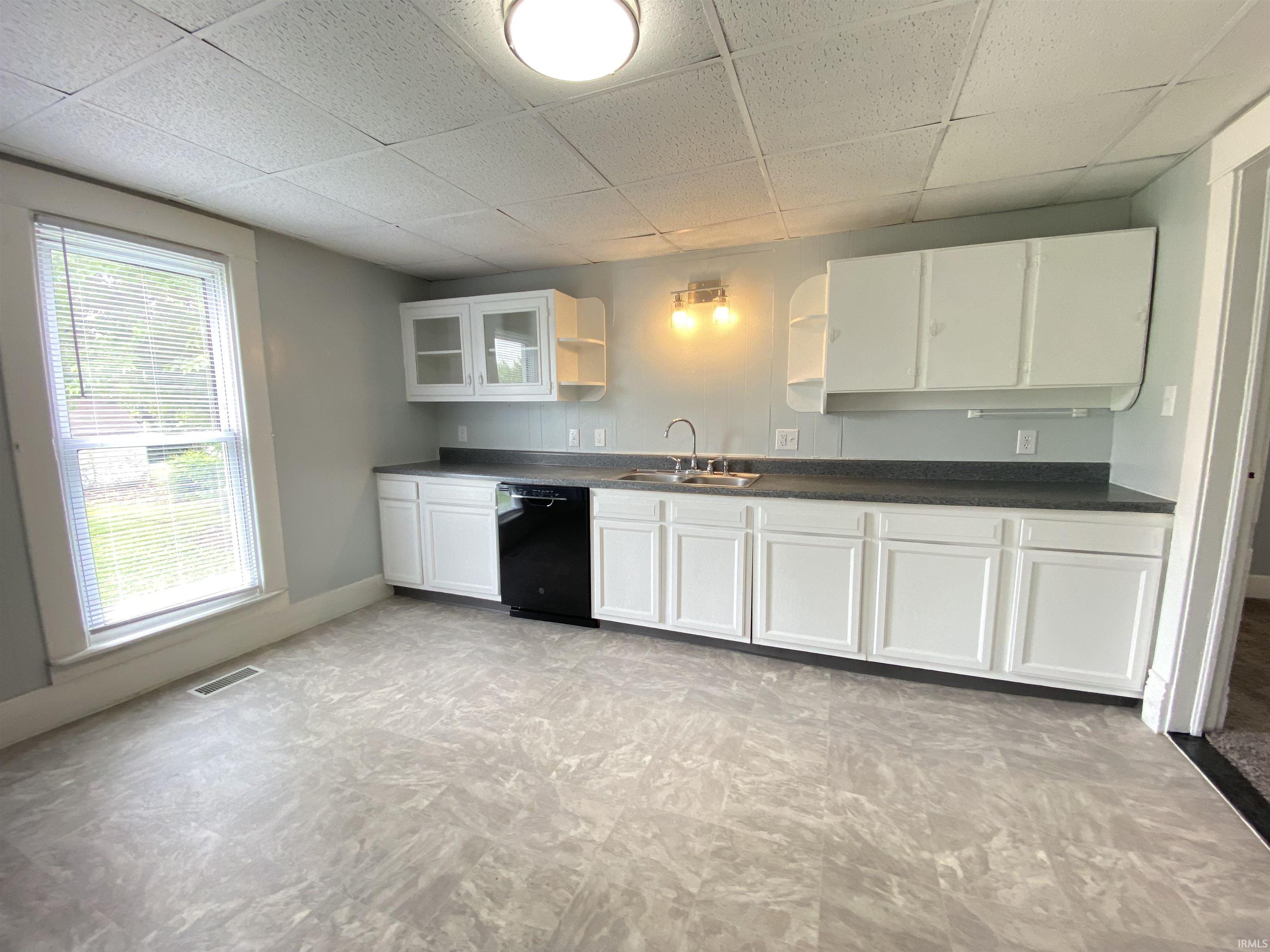 1608 9th Street Bedford, IN 47421 - Photo 3 of 35 Gallery Image 3