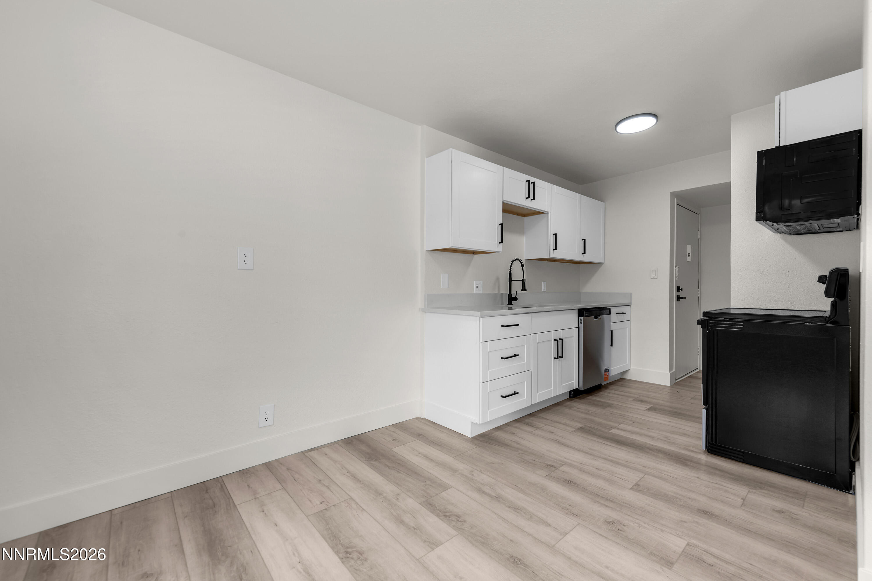 1539 Delucchi Lane, Unit A Reno, NV 89502 - Photo 12 of 46 Delucchi1539-010