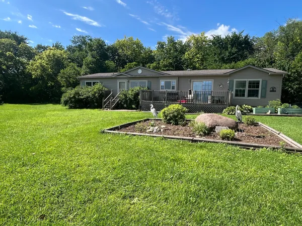 $180,000 | 26176 County Road 11, Renville, MN 56284