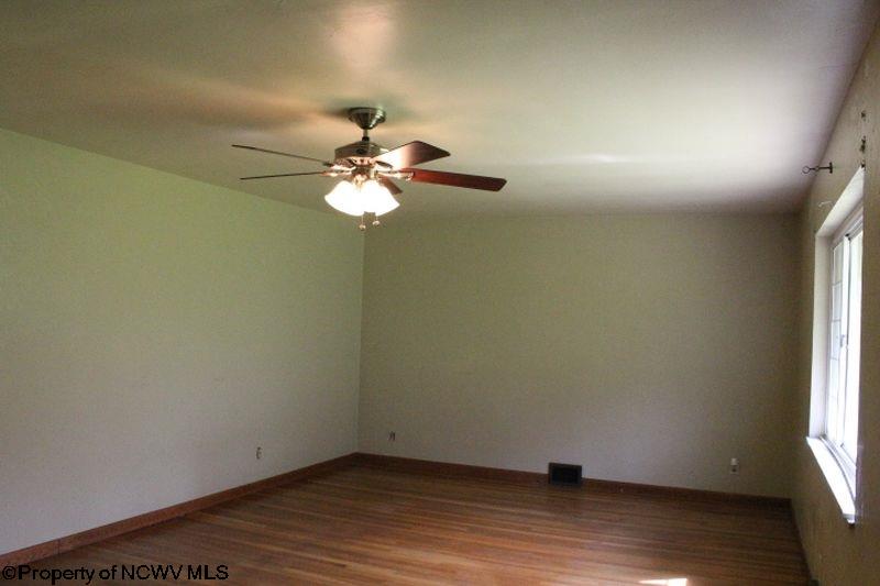 306 Straight Street Rivesville, WV 26588 - Photo 5 of 20 Gallery Image 5