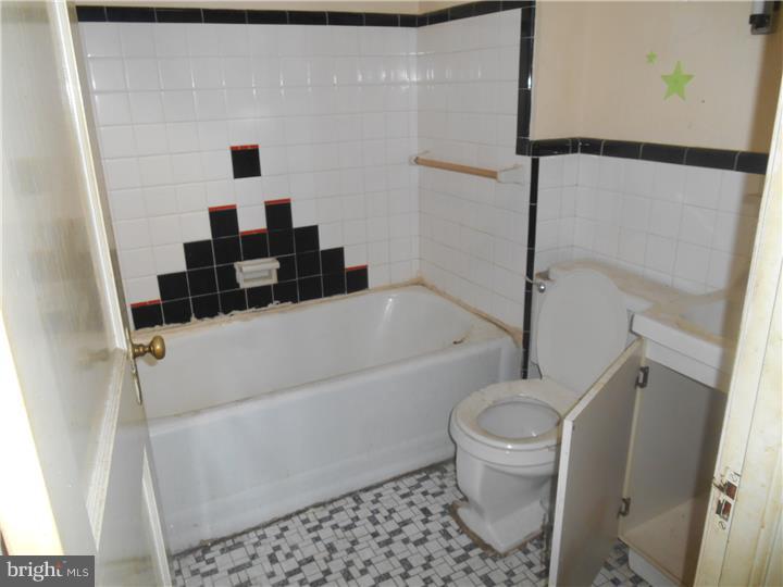 224 Hampden Road Upper Darby, PA 19082 - Photo 8 of 8