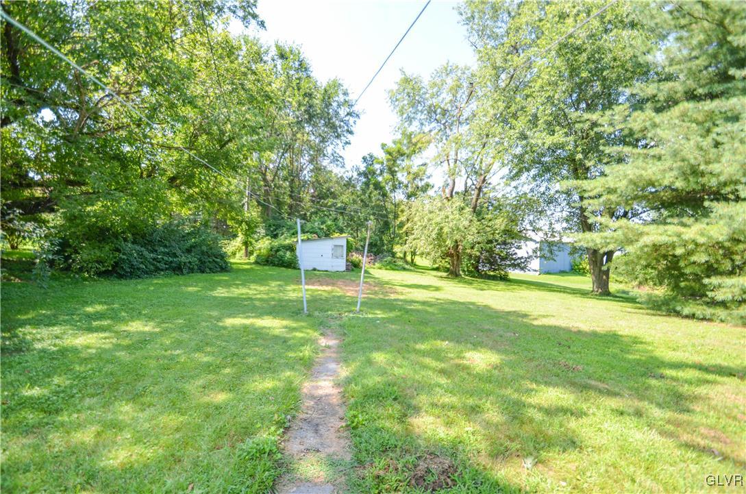 4038 Robert Road Emmaus, PA 18049 - Photo 9 of 10 Gallery Image 9