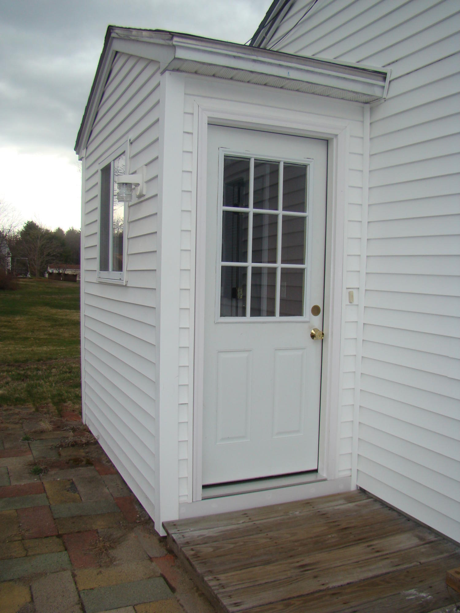 61 Shadagee Road Saco, ME 04072 - Photo 2 of 32 DSC00294