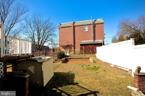 a front view of house with yard
