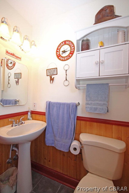 8405 Back Creek Road Gloucester, VA 23061 - Photo 8 of 24