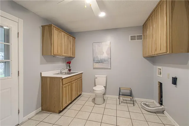 $425,000 | 11850 West 239th Street, Bucyrus, KS 66013